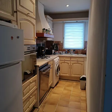 Holiday home Les Grillons *