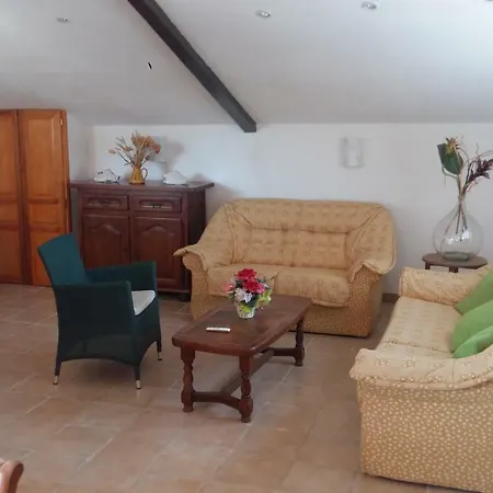 Holiday home Les Grillons